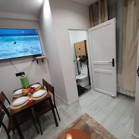 Duplex Avec Mezzanine Au Coeur De La De