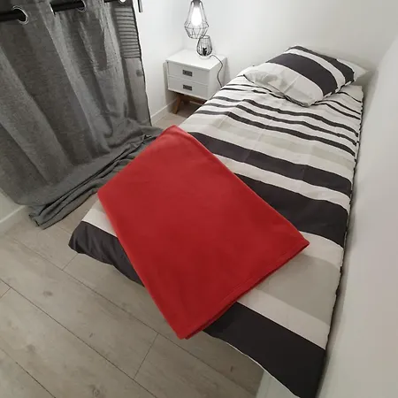 Duplex Avec Mezzanine Au Coeur De La De